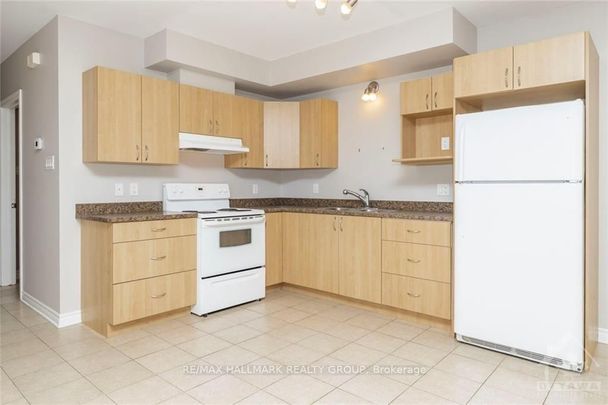 For Lease - 1174 SOUTH RUSSELL Road Unit# A, Russell, Ontario - Photo 1