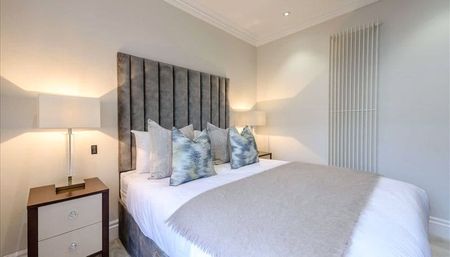 A one double bedroom apartment situated on the second floor of a gorgeous private block. EPC rating: C | Council Band D - Photo 4