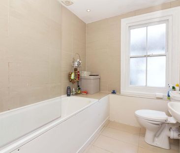 Warwick Gardens, Worthing - Photo 3