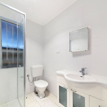 Low Maintenance 3-Bedroom Home - Photo 3