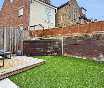 2 bedroom house to rent - Photo 1