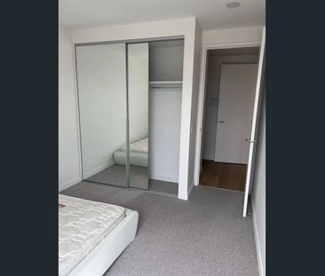 Modern furnished Apartment Living in McKinnon (School Zoon) - Photo 3