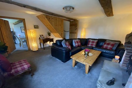 2 bedroom detached house to rent - Photo 3