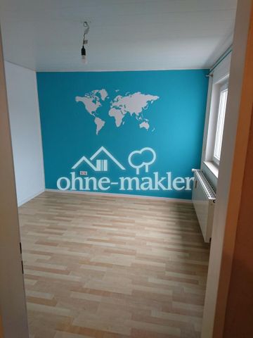 bezugsfreie 3,5 Zimmer OG Wohnung mit EBK und Balkon in Maubach - Foto 2