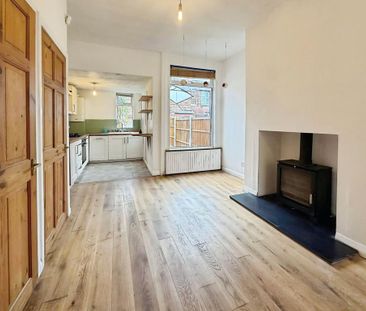 2 bedroom terraced house to rent - Photo 3