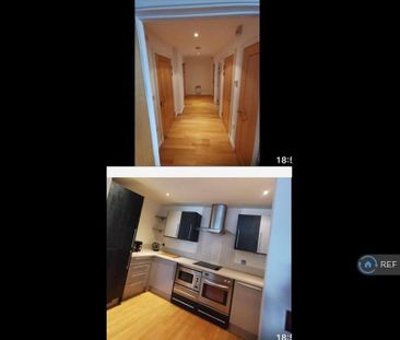2 bedroom flat to rent - Photo 3