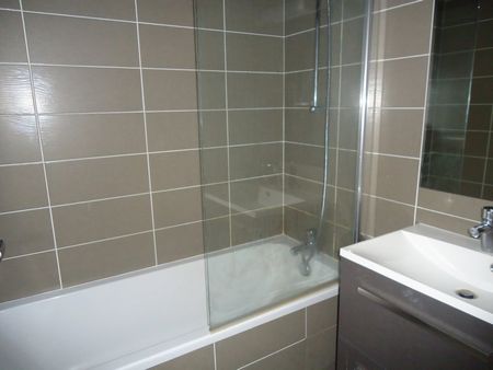 Location Appartement 3 pièces 65m² NEVERS 58000 - Photo 2