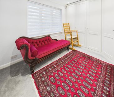 5 bedroom bungalow to rent - Photo 2