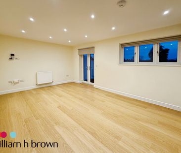 Purfleet Road, South Ockendon, Aveley - Photo 1