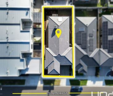 Experience Elegant and Luxurious Family Living in Clyde - Photo 2