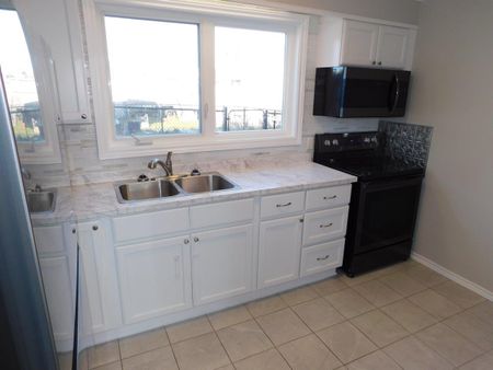 FOR RENT – 25.5 Woodcrest Avenue, Halifax, Nova Scotia - Photo 5