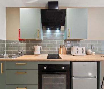 Studio to rent - Photo 1