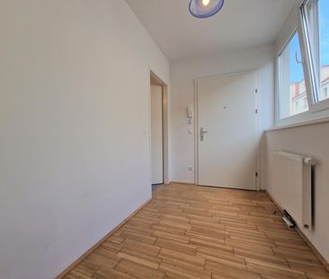 Top-moderne Wohnung mit Mega-Balkon - U1 Nähe - 2 WCs !! - Photo 1