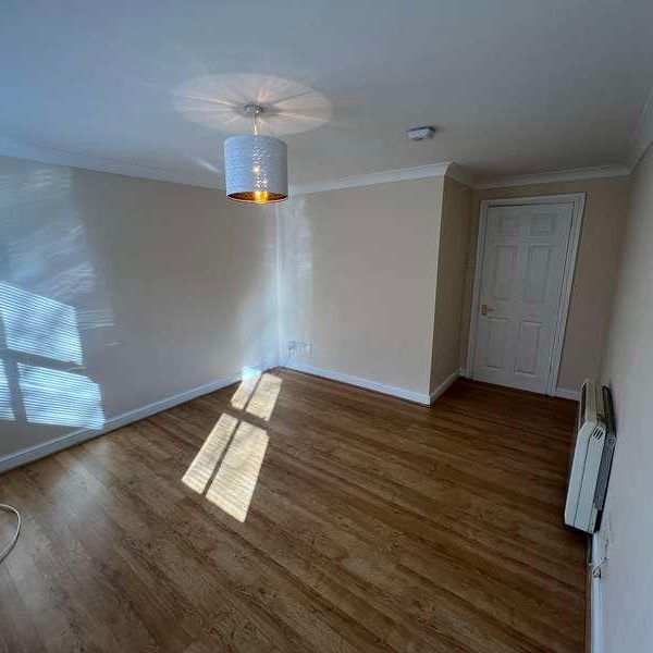 Sherfield House Burton Road, SO15 - Photo 1