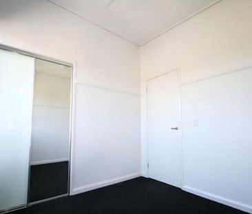 Style and convenience! - Photo 4