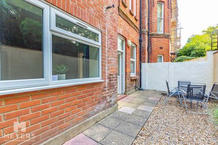 Studio to rent - Photo 3