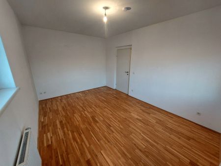 !!!! RESERVIERT !!!! TOP ausgestattete Maisonettewohnung mit Terrasse im Herzen von Wiener Neustadt - Photo 5
