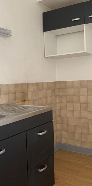 Location Appartement 2 pièces 37m² ISSOUDUN 36100 - Photo 1