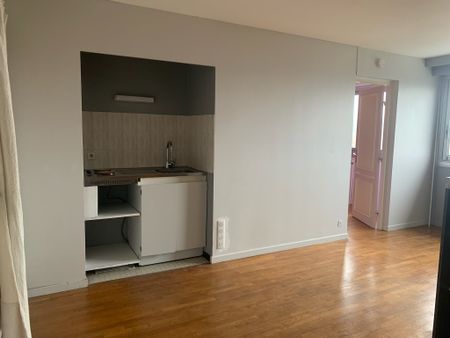 Location Appartement 2 pièces 36m² CALUIRE ET CUIRE 69300 - Photo 2