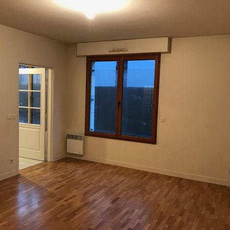 location Appartement T1 DE 33.7m² À PARIS - Photo 3