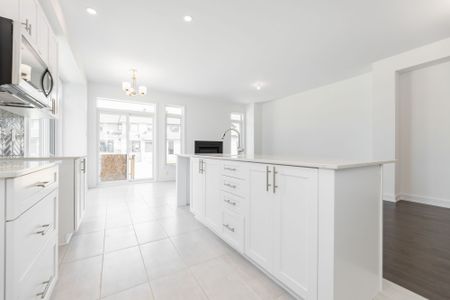 For Lease - 234 ZINNIA Way, Blossom Park - Airport and Area, Ontario - Photo 2