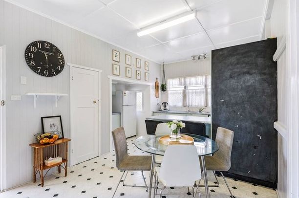 Brilliant family home in Wilsonton - Photo 1