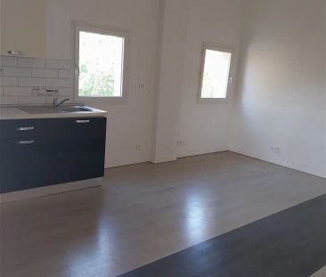 Location appartement 2 pièces - 42m² à St caprais de blaye (33820) - Photo 3
