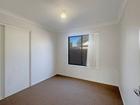 Refreshed Home in Prime Location of Springfield Lakes - Photo 3