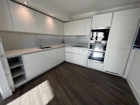 3 bedroom apartment to rent - Photo 4