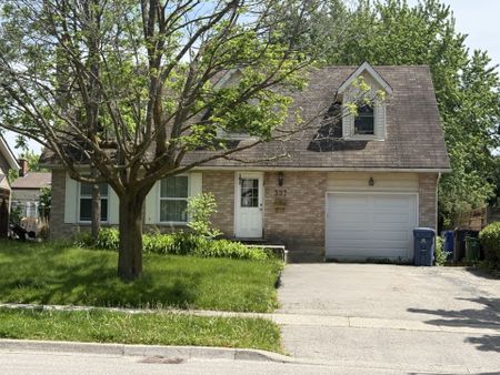 For Lease - 337 Ironwood Road Unit# BASEMENT, Guelph, Ontario - Photo 2