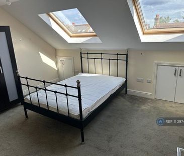 4 bedroom maisonette to rent - Photo 1