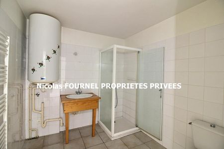 Jonzieux 42660 Appartement 43.69m² cuisine équipée ouverte sur salon-séjour, une chambre, SDB avec WC - Photo 2