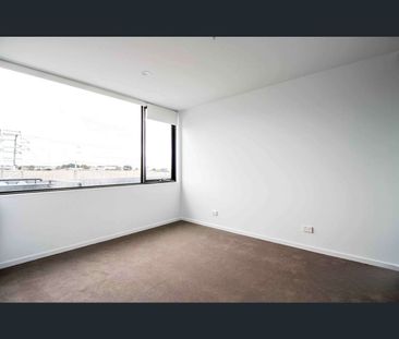 114/16 Lomandra Drive, Clayton South, Vic 3169 - Photo 4