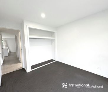Modern Family Living in Sought-After Ashtonfield - Photo 3