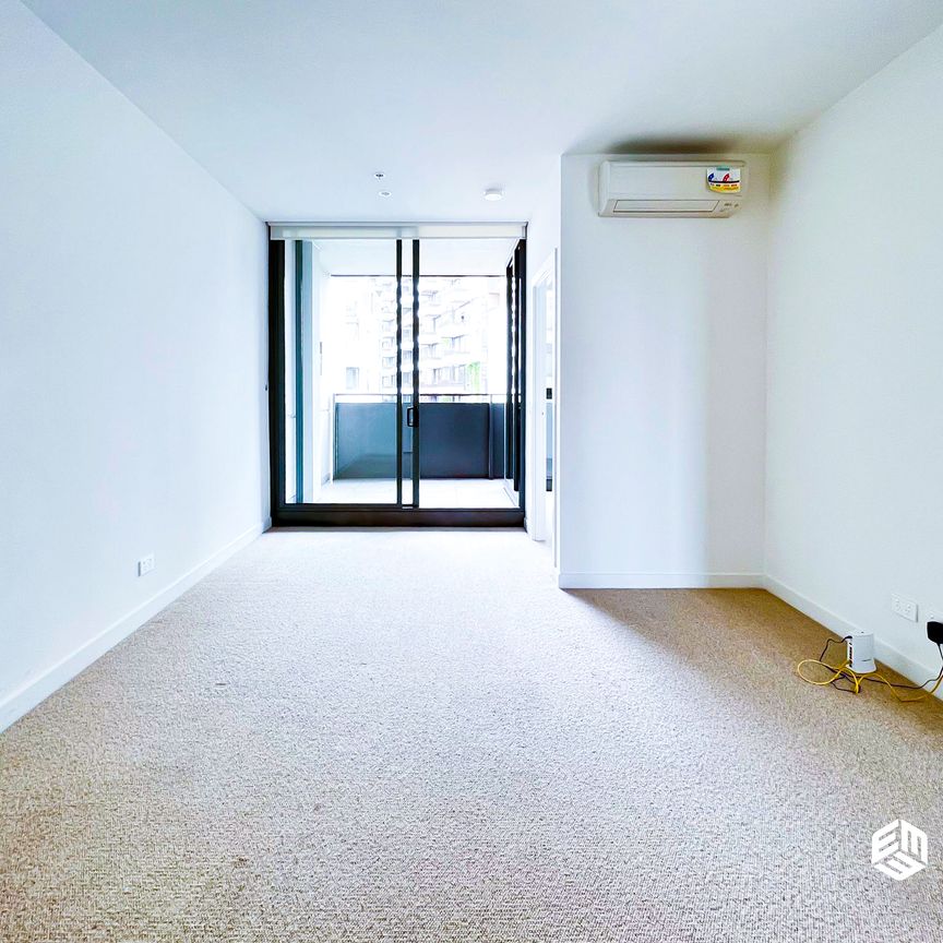 Unfurnished 2 Bedroom Apartment in Caulfield North - Photo 1