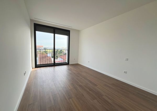 2 bedroom flat as new for rent in Aradas!