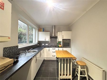 2 bedroom semi-detached house to rent - Photo 2