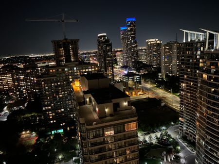 For Lease - 36 Elm Drive Unit# 2910, Mississauga, Ontario - Photo 3