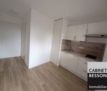 Location Appartement 1 pièce 24m² ECHIROLLES 38130 - Photo 1
