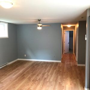 5 1/2 à louer - Photo 2