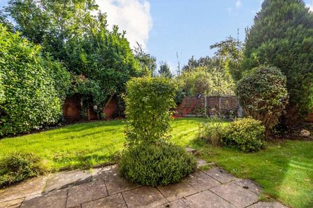 2 bedroom maisonette to rent - Photo 5