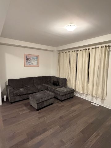 For Lease - 141 Gillespie Drive, Brantford, Ontario - Photo 2