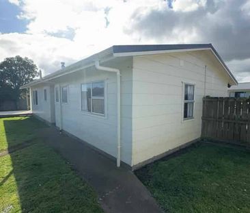 AFFORDABLE THREE BEDROOMS - HAWERA - Photo 4