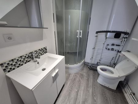 Location Appartement 1 pièce 25m² CAMBRAI 59400 - Photo 4
