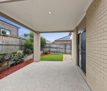 SITUATED IN POPULAR ARENA ESTATE..IS THIS SOUGHT AFTER 4 BEDROOM FA... - Photo 5