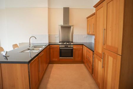 2 bedroom apartment to rent - Photo 5