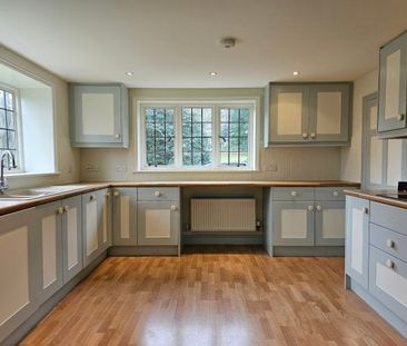 Maresfield - Photo 1