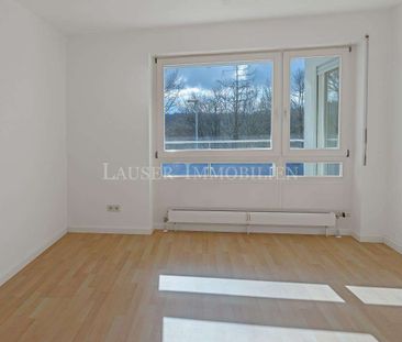 Helle 4-Zimmer-Wohnung mit Balkon in S-Hoffeld - Foto 1