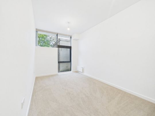 Lakeside East, The Causeway, Staines-Upon-Thames,TW18 - Photo 1