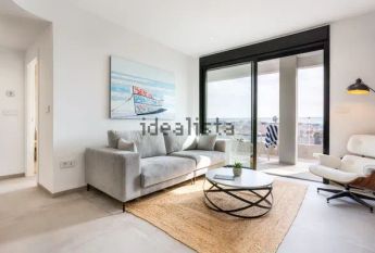 Alquiler de piso en Calle Maestro Falla, 15